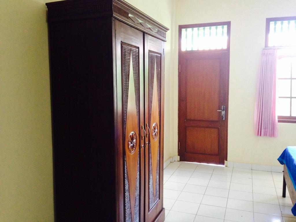 Mekar Jaya Bungalows กูตา ภายนอก รูปภาพ