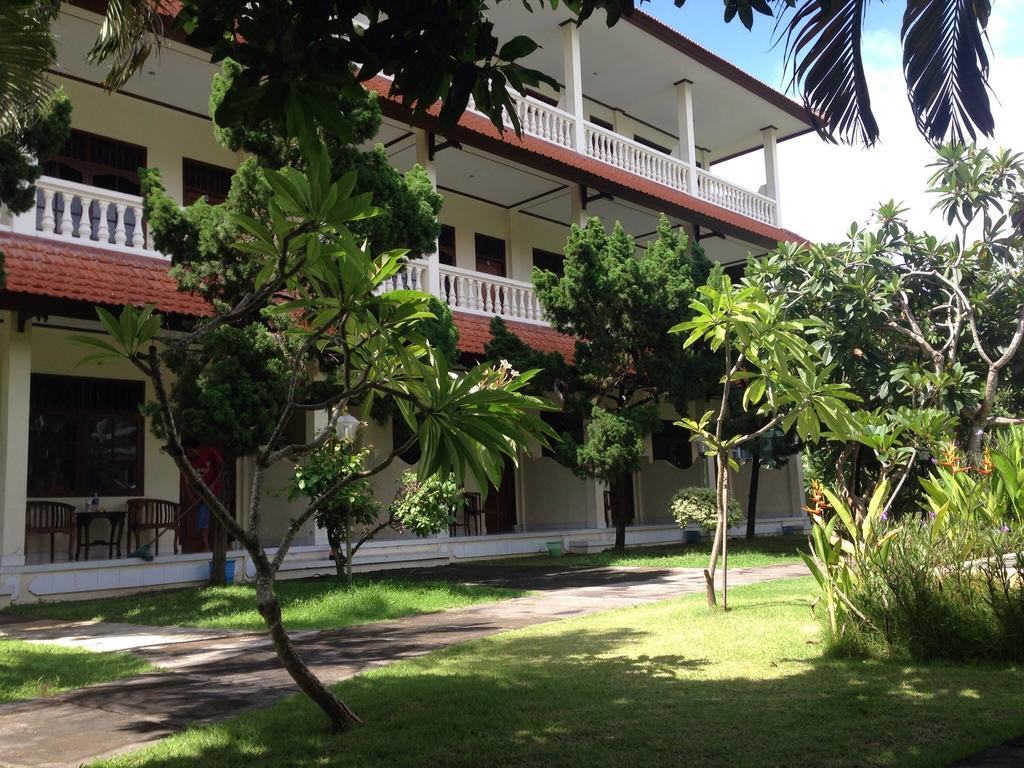 Mekar Jaya Bungalows กูตา ภายนอก รูปภาพ