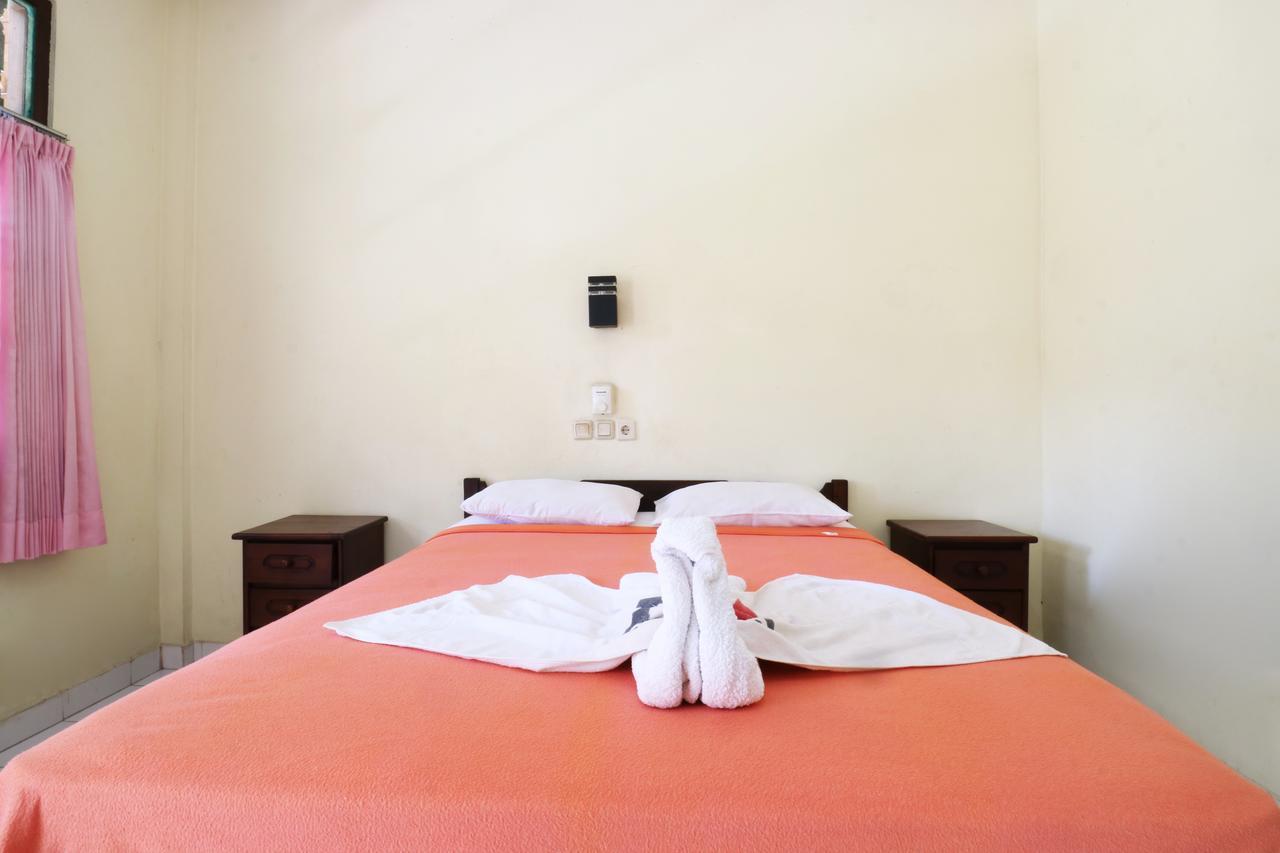 Mekar Jaya Bungalows กูตา ภายนอก รูปภาพ