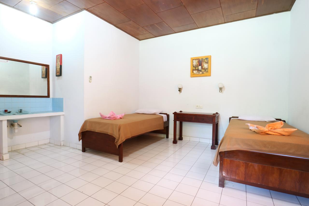 Mekar Jaya Bungalows กูตา ภายนอก รูปภาพ