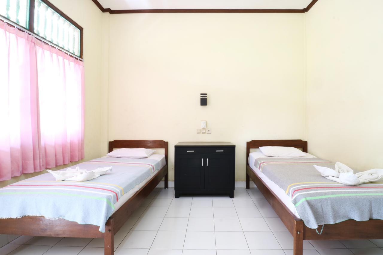 Mekar Jaya Bungalows กูตา ภายนอก รูปภาพ