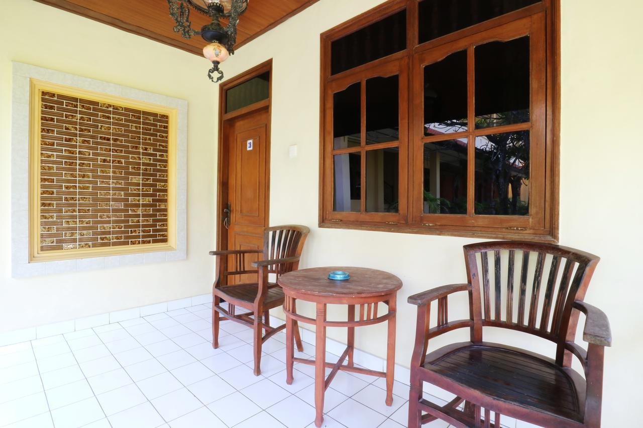 Mekar Jaya Bungalows กูตา ภายนอก รูปภาพ