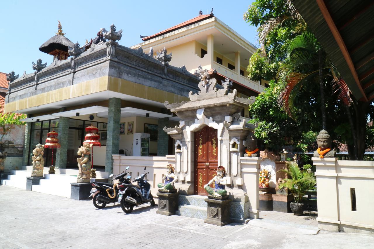 Mekar Jaya Bungalows กูตา ภายนอก รูปภาพ