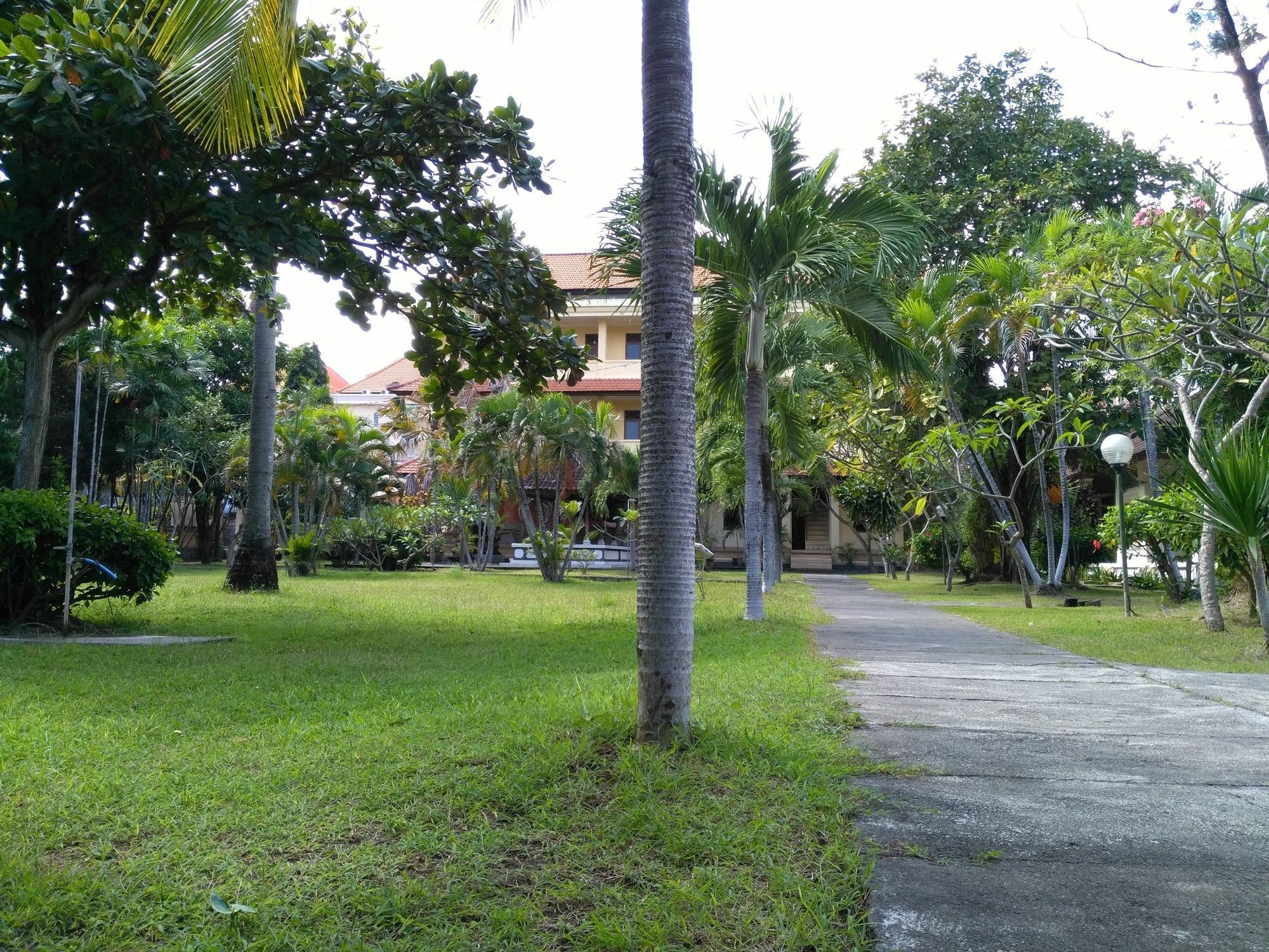 Mekar Jaya Bungalows กูตา ภายนอก รูปภาพ